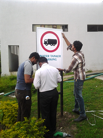 Dana India Road Signs